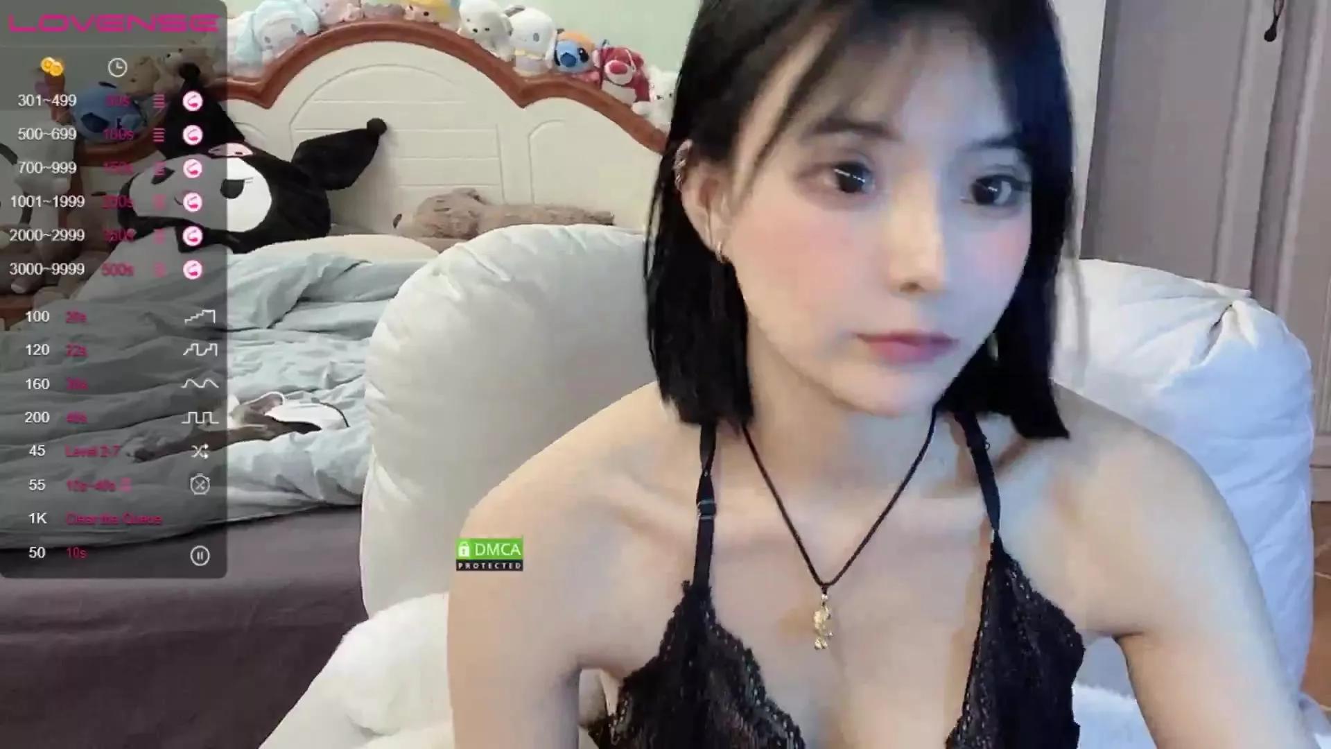 ANNIE_99 from StripChat