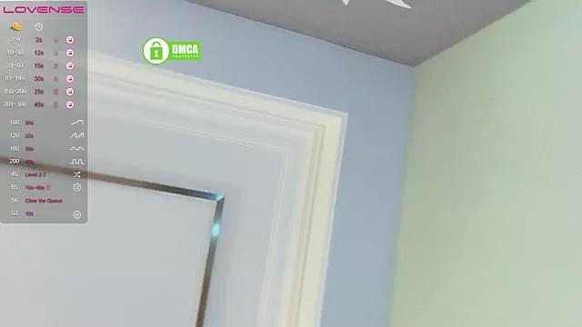 ANNIE_99 from StripChat