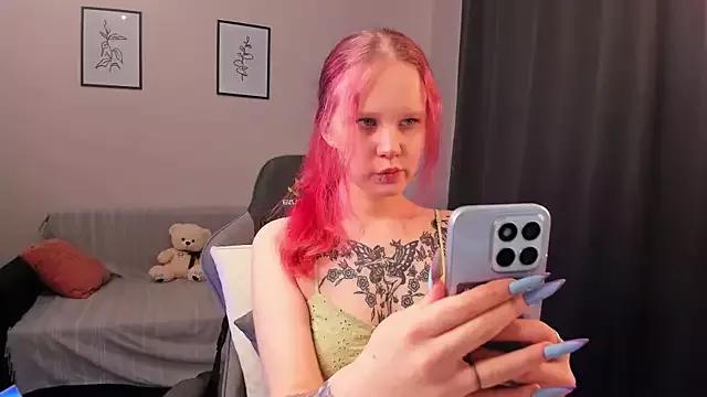 Annie_Forman from StripChat is Freechat