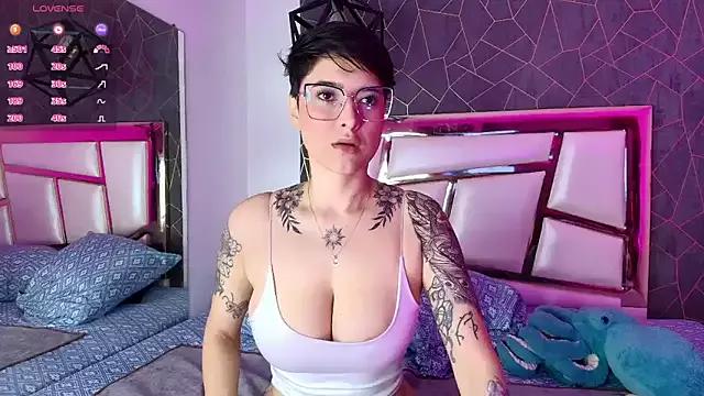 Girls: try live performances with matured performers, from dancing to quirks, in a variety of beautiful sex cams.