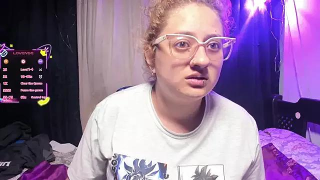 AnnieBigBoobs from StripChat