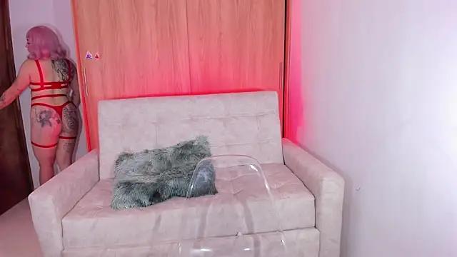 annika_taylor from StripChat