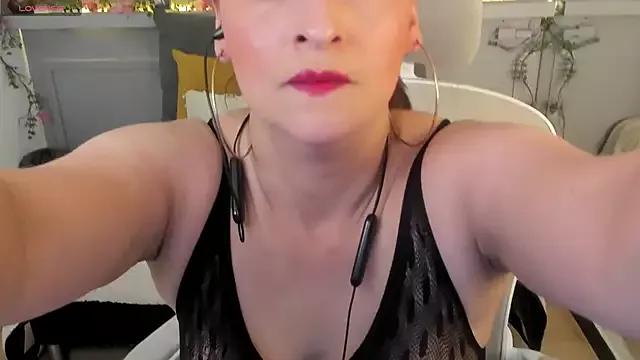 AnnizaBm from StripChat
