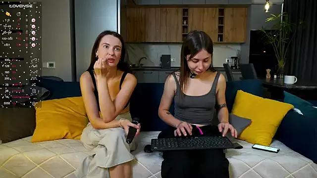 Anny_Molly from StripChat is Freechat