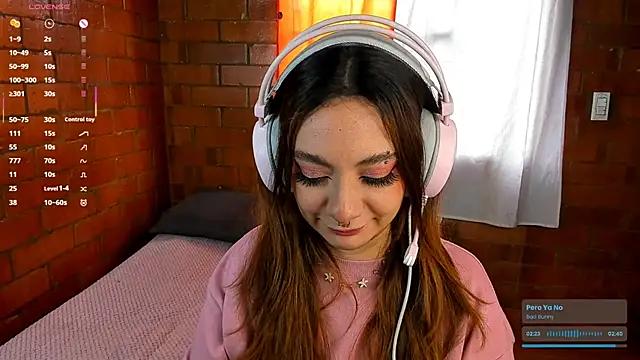 Annycolin_ from StripChat