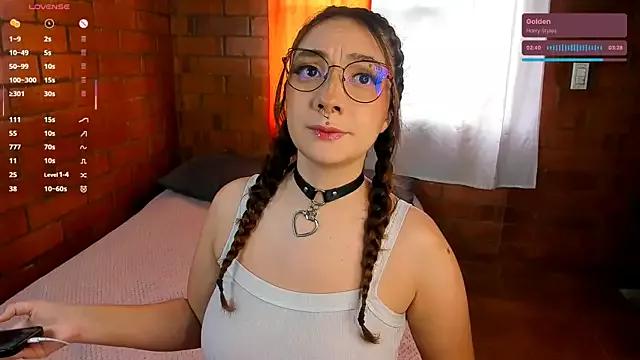 Annycolin_ from StripChat
