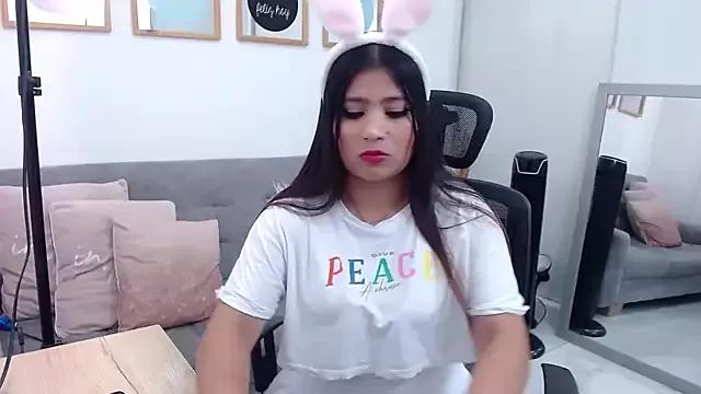 annylouis from StripChat