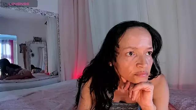 Arabiell from StripChat