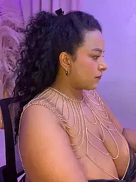 ariadna_cooper from StripChat is Freechat
