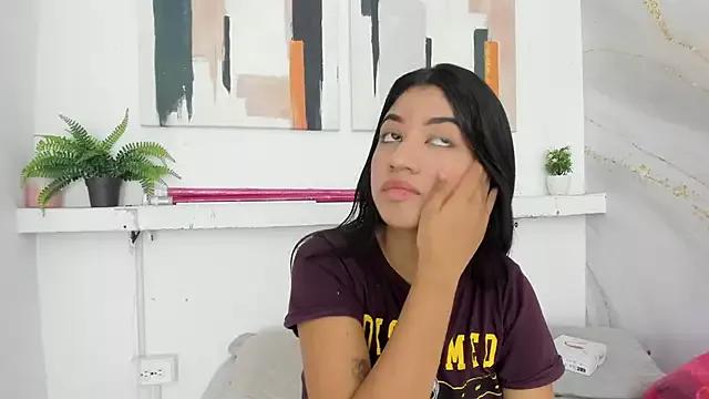 ariana_cardona from StripChat