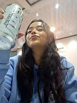 Ariana_Pierce from StripChat