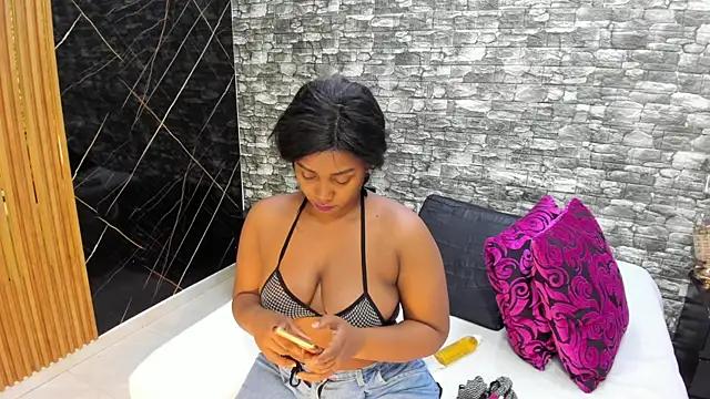 ArianaBlackk from StripChat