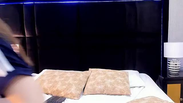 Girls: try live performances with matured performers, from dancing to quirks, in a variety of beautiful sex cams.
