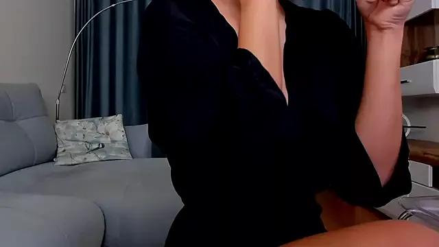 ArianaNicolaw from StripChat