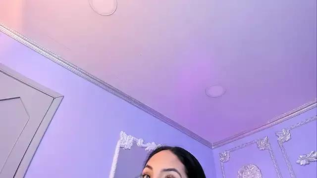 ArianaReynoldss from StripChat