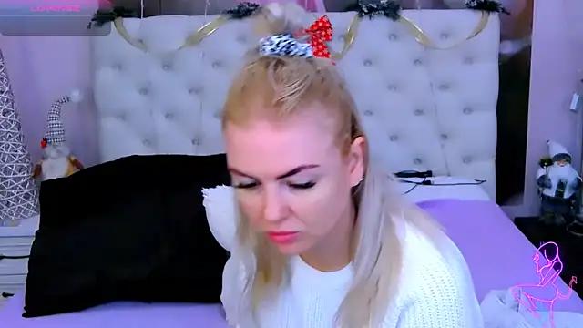 ArianaXDior on StripChat 
