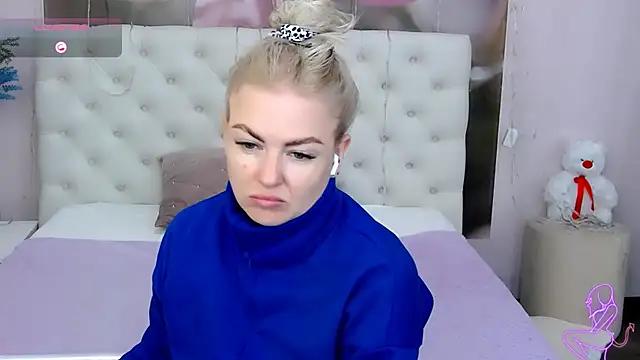 ArianaXDior on StripChat 