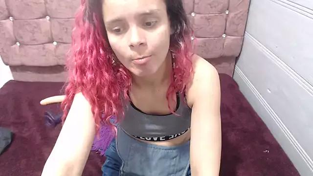 Ariasmithog from StripChat