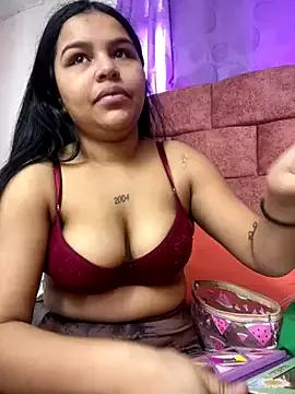 Ariel_messy1 from StripChat is Freechat