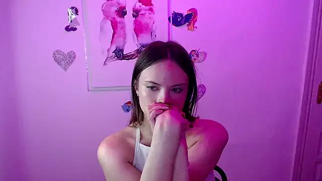 Ariella_ari from StripChat is Freechat