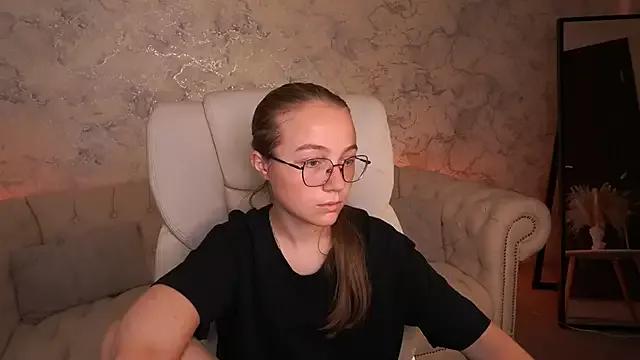 ArrinaWairr from StripChat