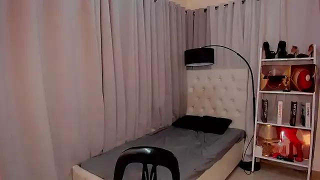 Girls: try live performances with matured performers, from dancing to quirks, in a variety of beautiful sex cams.