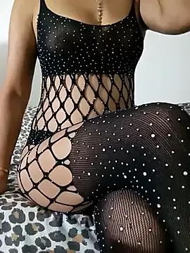 ateslimelisa from StripChat is Freechat