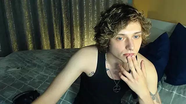 axxxturel from StripChat