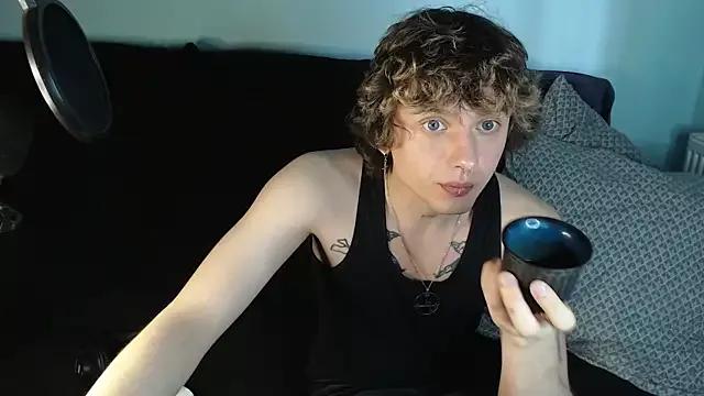 axxxturel from StripChat