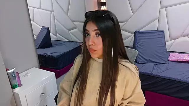 Photos of aysel_27 from StripChat is Freechat