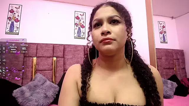 AYSHA_WATSON from StripChat is Freechat