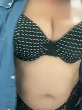 Azzurra1234 from StripChat