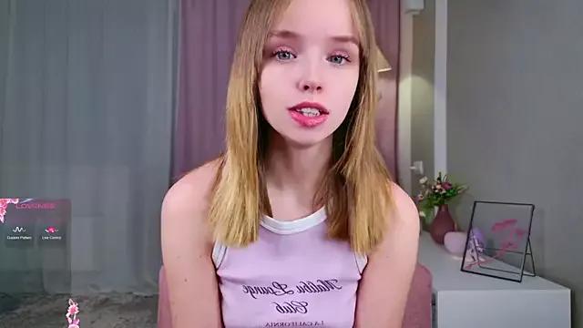 b4by_LoL1 from StripChat