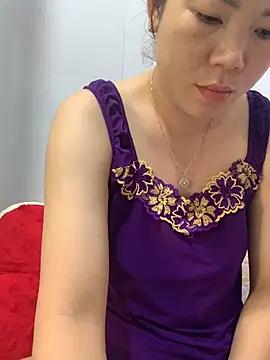 Baby-bigtits from StripChat