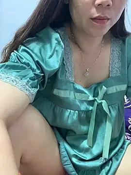 Baby-bigtits from StripChat