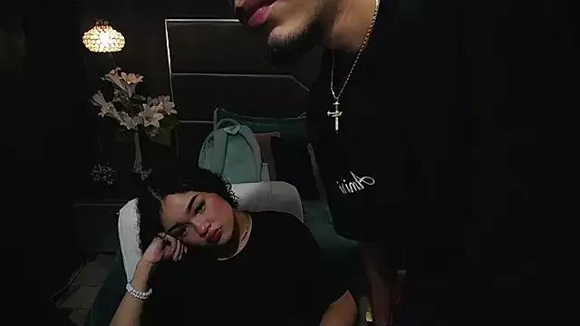 babybombomm18 from StripChat