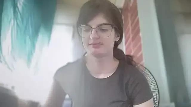 BabyDollX19 from StripChat