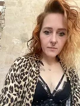 BaddieKitty_JoleneFuego from StripChat is Freechat