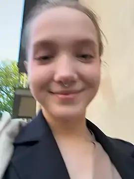 bambi_lu from StripChat