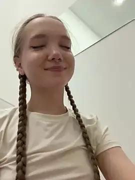 bambi_lu from StripChat