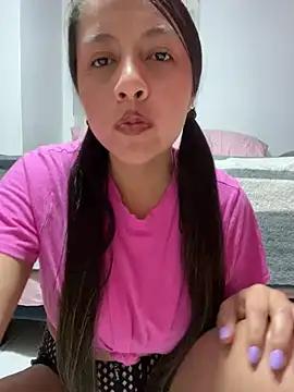Bamby_milflatina from StripChat