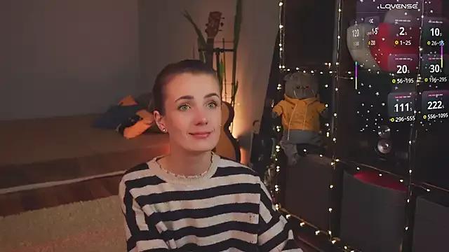 bananya_kitty from StripChat