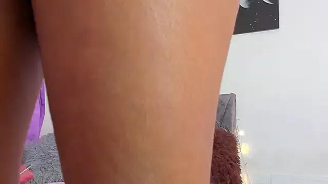 BarbieHotLaura from StripChat