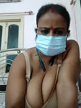 Barna_Love from StripChat is Freechat