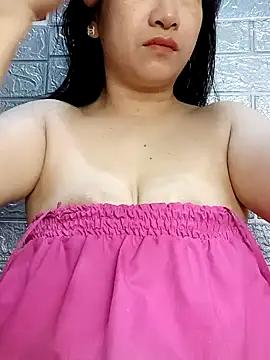Basabetnga from StripChat