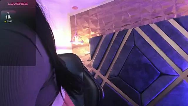 Beka_moretti_ from StripChat is Freechat