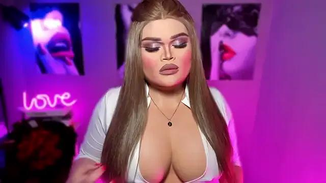 BelindaLovex from StripChat is Freechat