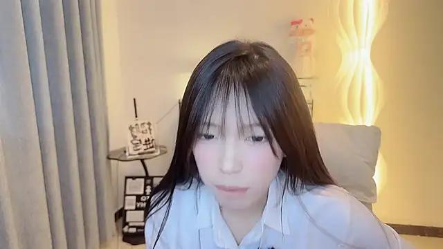 Bella-175 from StripChat