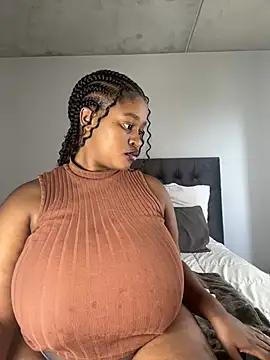 Bella-Porsche from StripChat