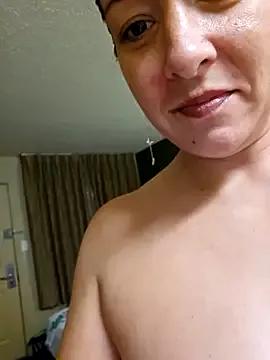 bella8769 from StripChat